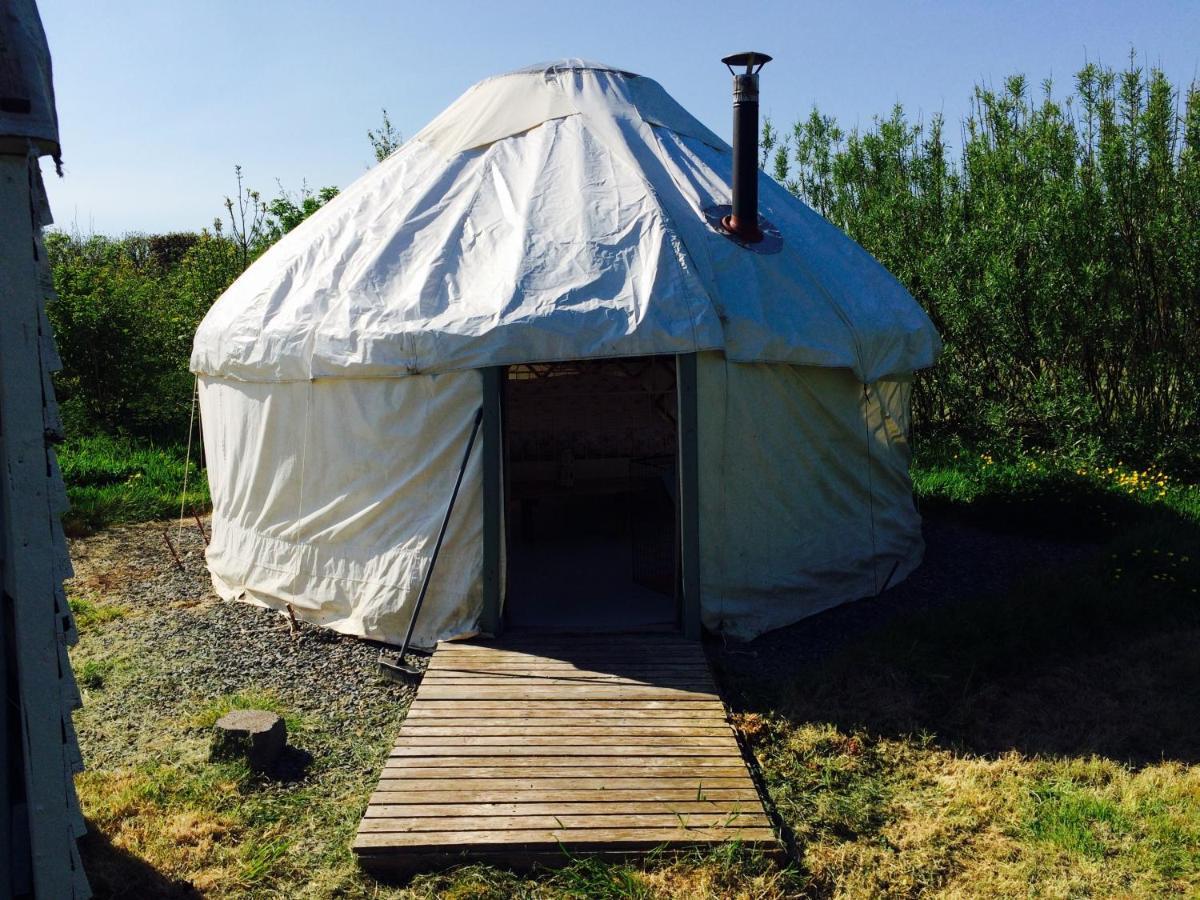 Mill Haven Place Glamping-Yurt 2 ฮาเวอร์ฟอร์ดเวสต์ ภายนอก รูปภาพ