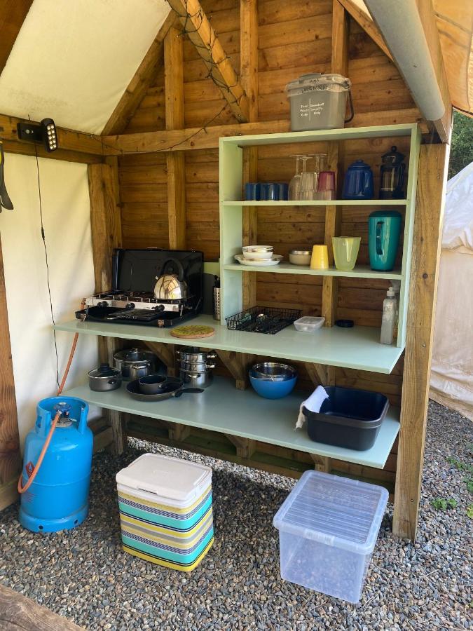 Mill Haven Place Glamping-Yurt 2 ฮาเวอร์ฟอร์ดเวสต์ ภายนอก รูปภาพ